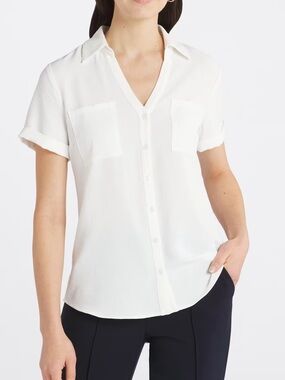 NWT- Fortune + Ivy Luna White Short-Sleeve Button-Down Shirt with Chest Pockets